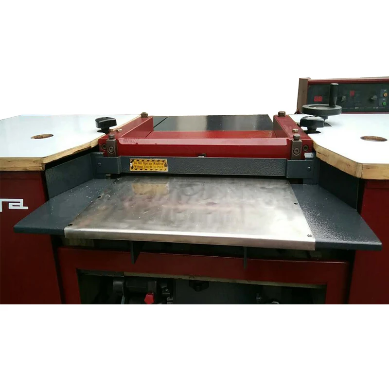 
Italian Camoga band knife C412 leather splitting machine 