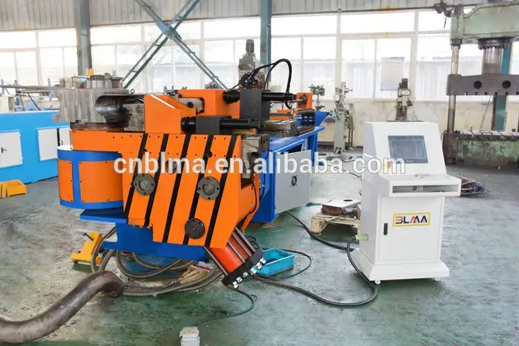 Hydraulic pipe bender