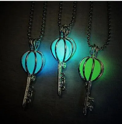 

Women Lady Girl's Special Gift Glow Necklace In the Dark Drop Key Pendant Chain