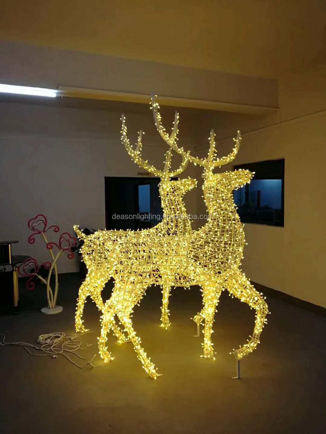 Giant Reindeer For Outdoor Christmas Decorations - Buy Christmas Reindeer Lights,Led Reindeer