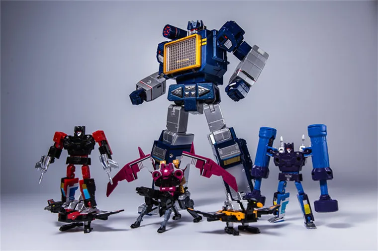 toy house factory soundwave