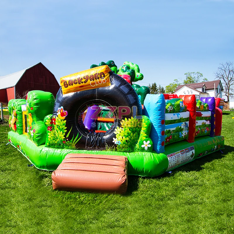 成人和儿童定制充气游乐场出售