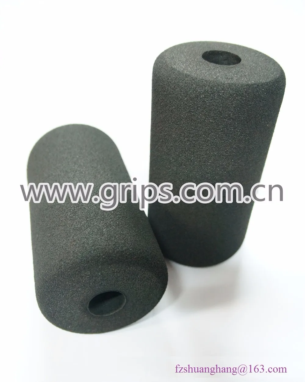 

Gym Facility Foam Roller, Length 5.3inches, OD 3 inches, ID 0.95inches Black Grinding