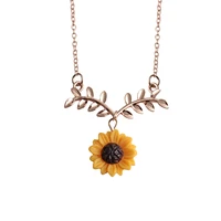 

Hot selling jewelry fashion sunflower leaves Pendant Necklace lovely flowers clavicle chain necklace for girl