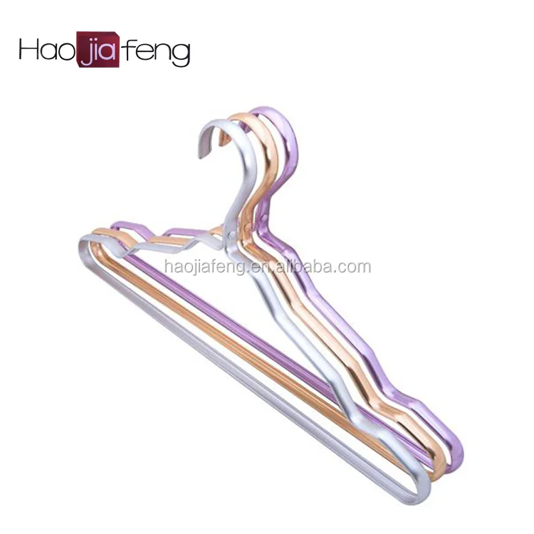 Plastic Heavy Duty Suit Hotel Closet Coat Hangers - China Vics Hangers and  Clothing Hangers price