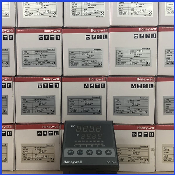 Honeywell temperature controller DC1040CR-701000-E