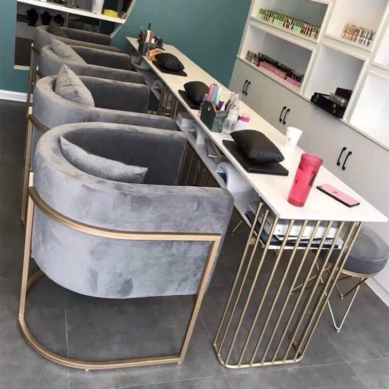 nail table