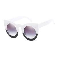 

2020 Fashion Designer Mirror Women Personality Gradual UV400 Sunglasses Women Trendy Cateye Glasses