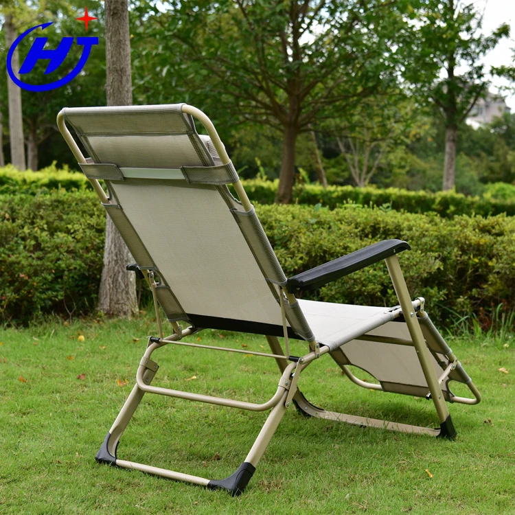 
2021 new arrival wholesale outdoor Folding sun lounger beach poolside zero gravity chair rocking zero gravity lounge 