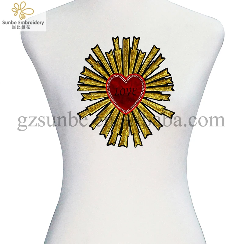 

Beading Red Gold Heart Patches Applique Motif Scrapbooking Badge for Clothes Decorated Sewing Accessories can be customized, Red and gold