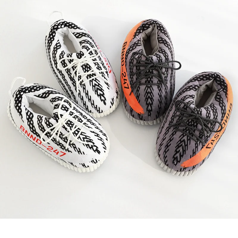 

New Fashion Logo Added Cartoon Pattern Yeezy Plush Slippers, As shown