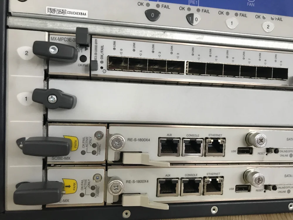 Juniper Mx480 (premium3) Router 2x Scbe2mx 2x Resx664g 4x Pwr