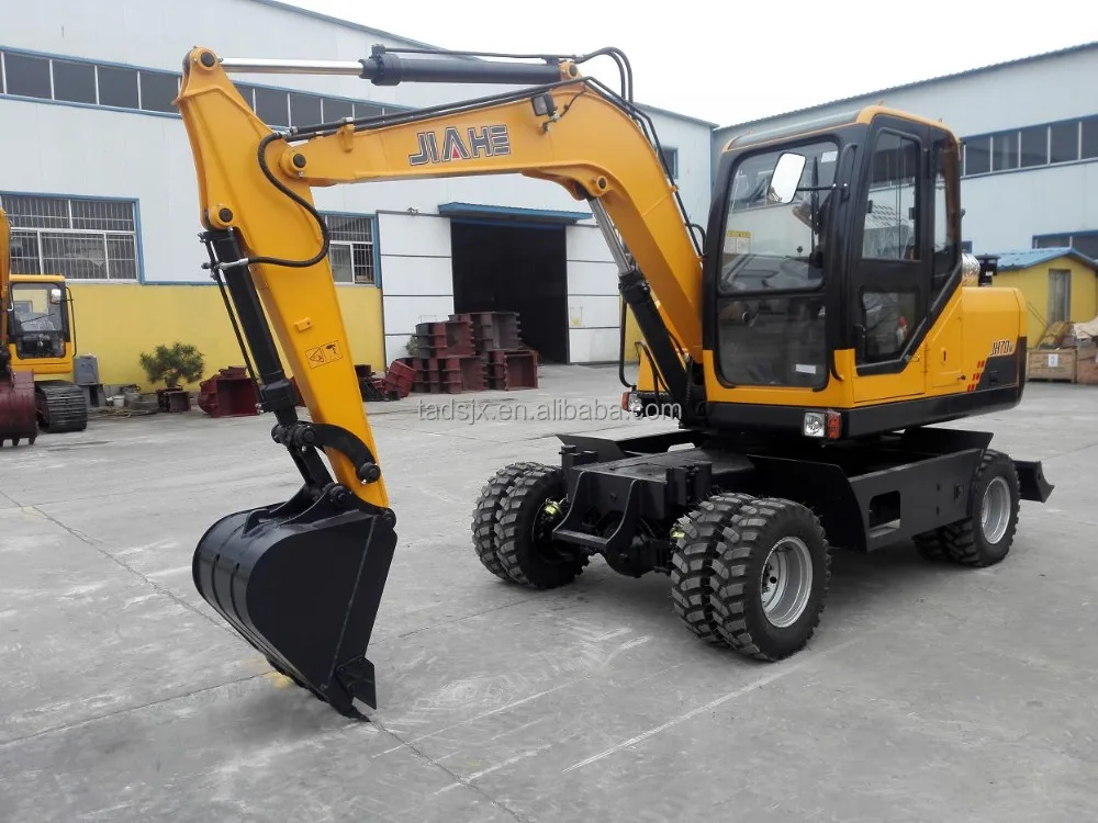 Pas cher coût 7 tonnes Mini pelle sur pneus à vendreID de produit