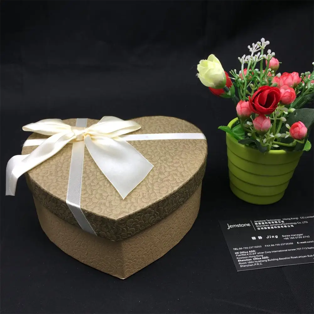 gift box1_.jpg