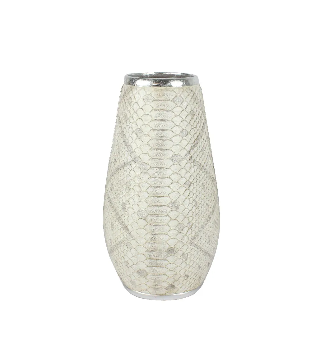 Wholesales Creative Resin Imitation Crocodile Alligator Leather Vase for Home Decor supplier