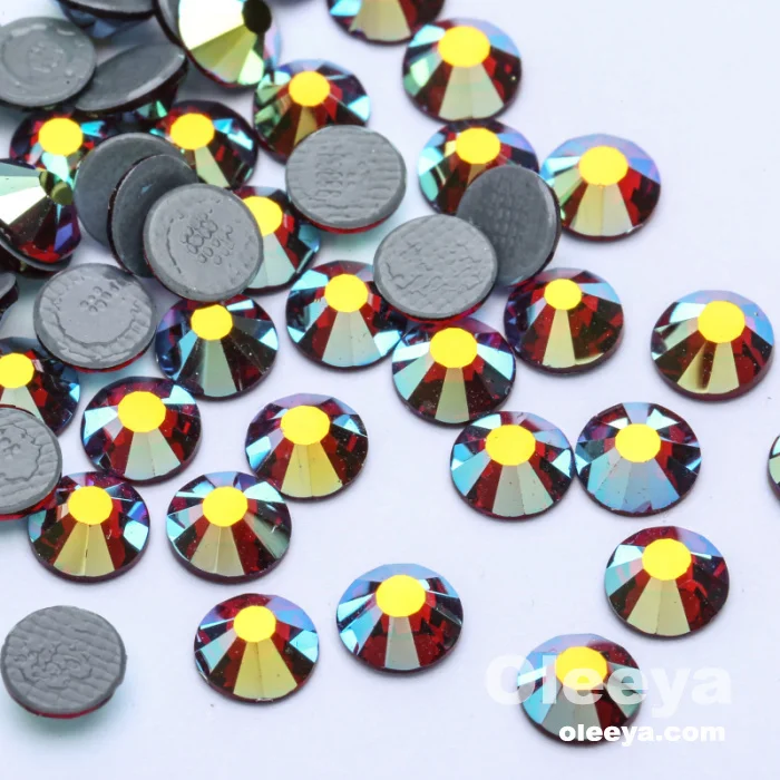 Wholesale 16 Cut Facets Loose Gemstones Glass 10SS Crystal Hot Fix Rhinestones With German Glue for Rhinestone Motif