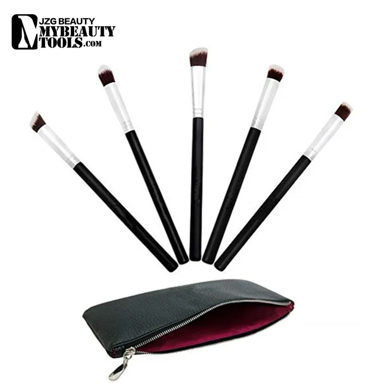 Makeup Brushes.jpg