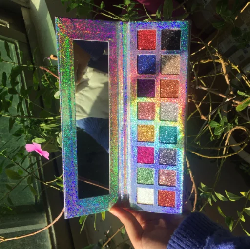 Factory OEM Makeup low moq private label eyeshadow palettes 16 color silver glitter holographic package eyeshadow palette
