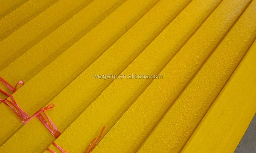 
2017 Top quality FRP Anti Slip Stair Nosing 