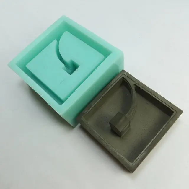 flower planter mould 2.jpg