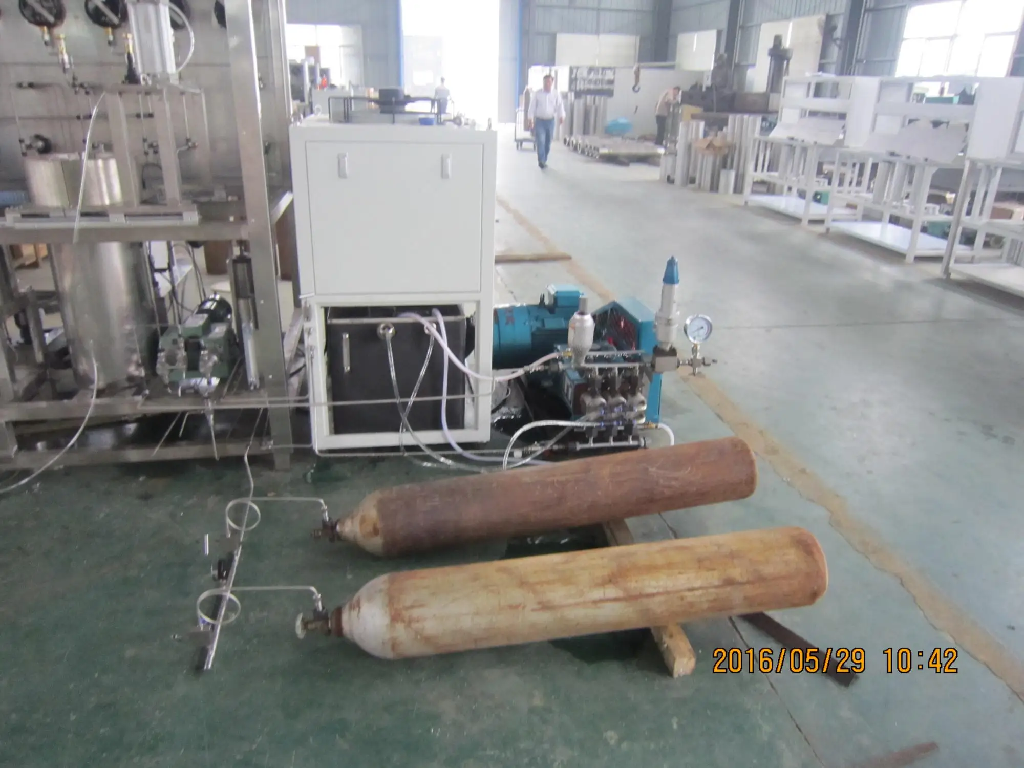 10L*2 Factory direct supply Supercritical Co2 Cinnamon Oil Extraction Machine