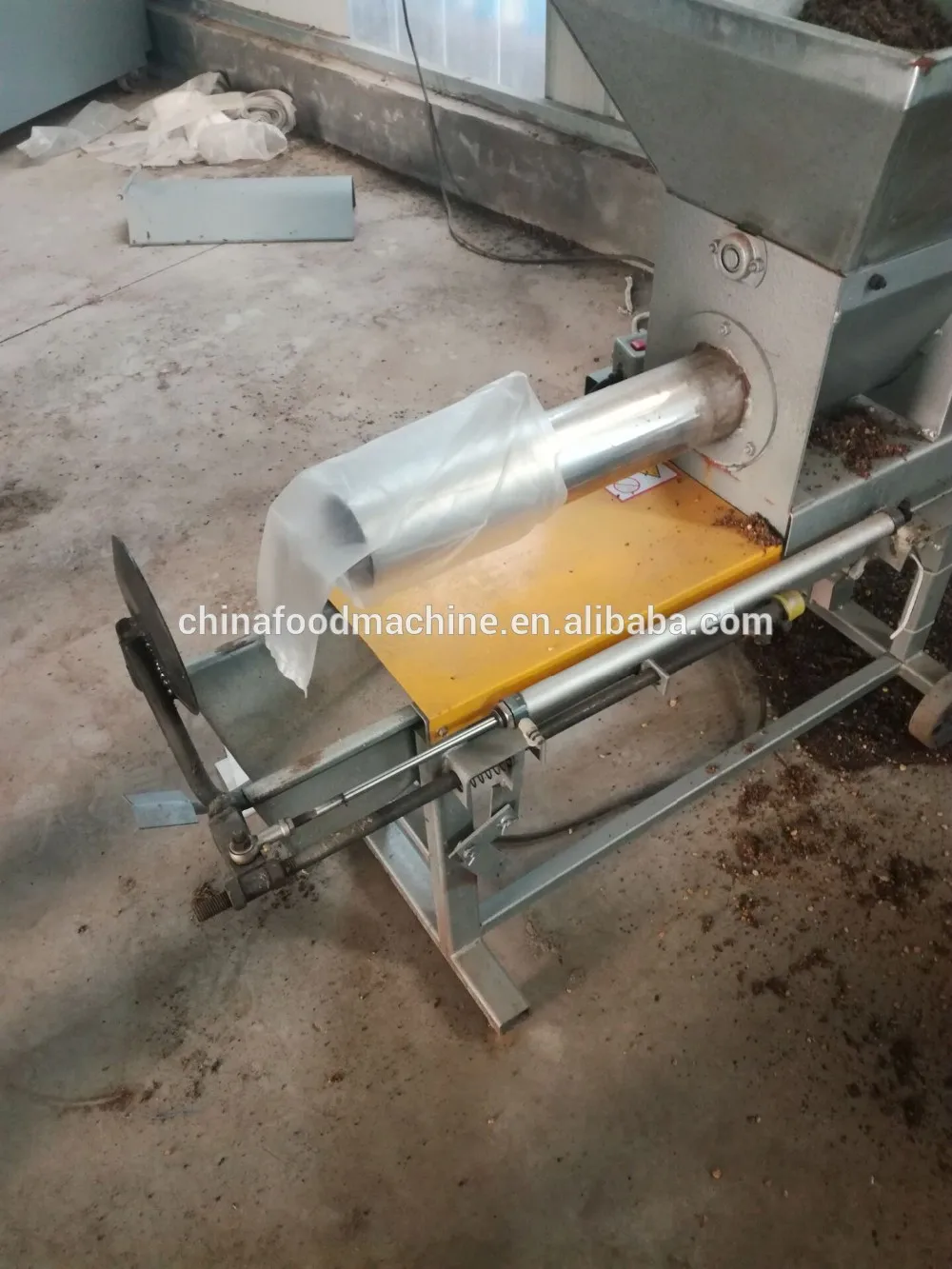 electric mushroom bag filling machine
