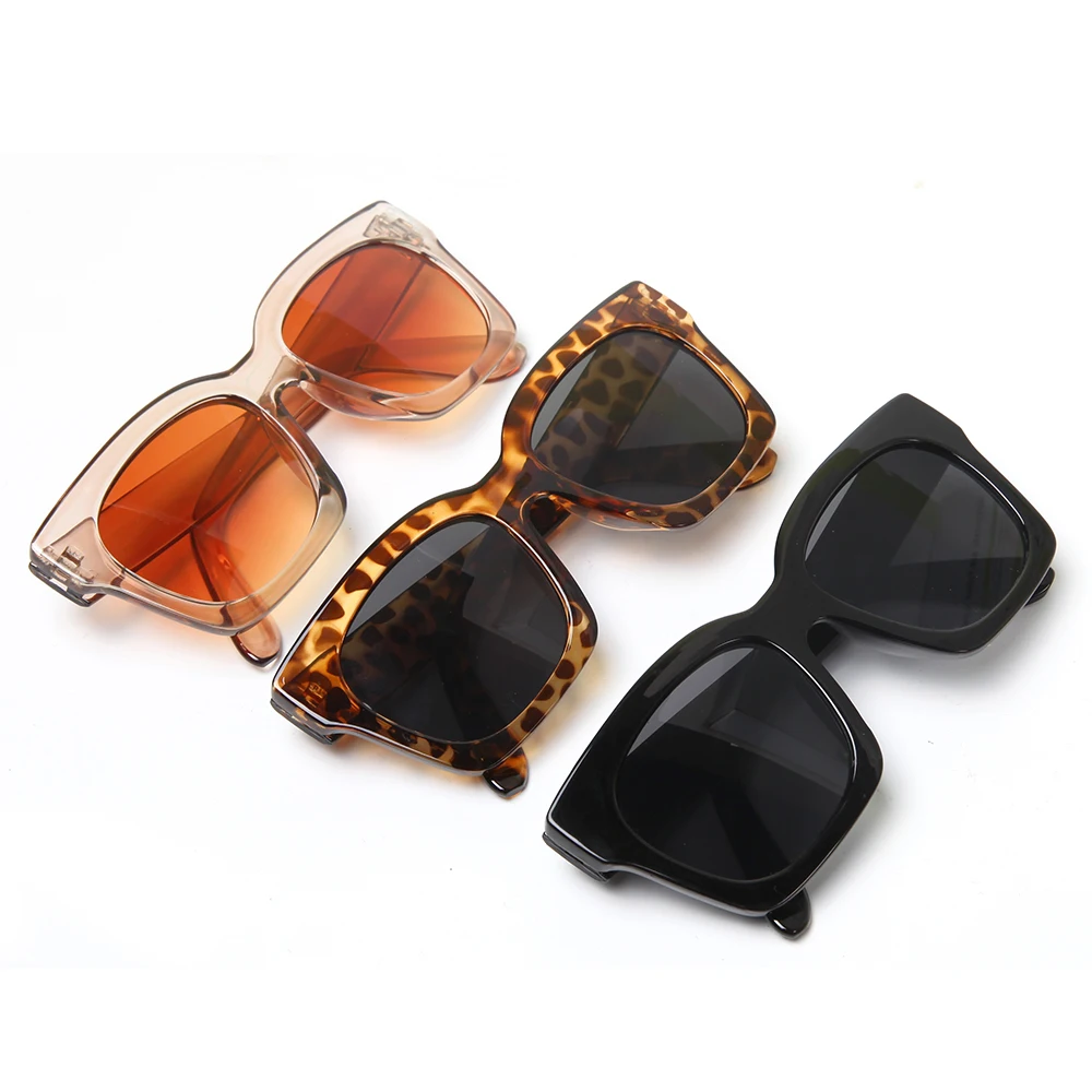 

2020 Hot Sale Ready Stock 1 Piece Sale Square Full Frame PC Material Women Ladies Fashion Sunglasses Men