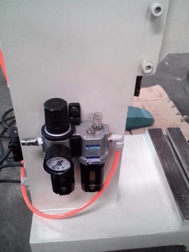 
CD small pneumatic orbital riveting machine 