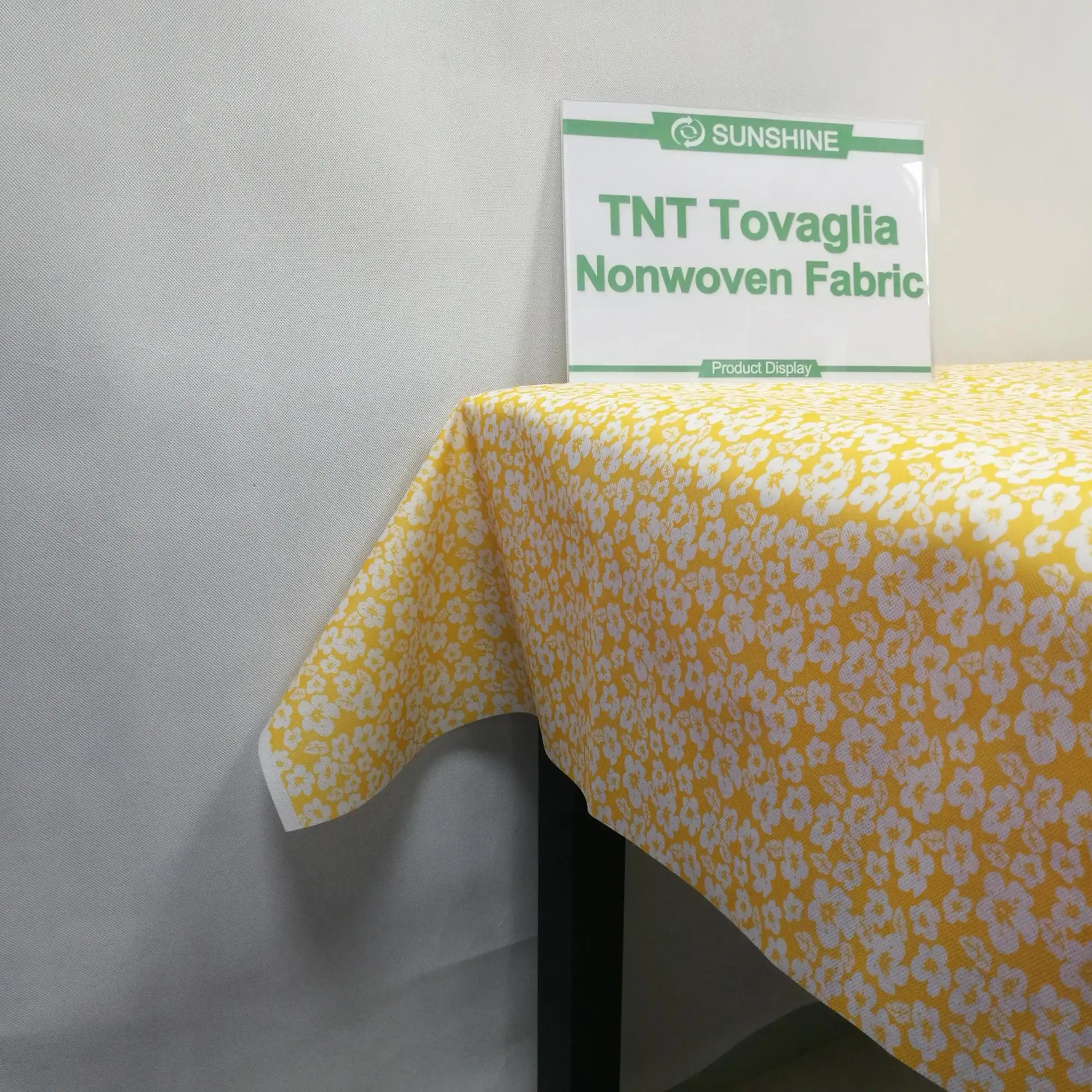 Various printing non woven fabric for TNT table clothes table cover
