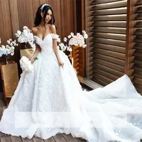 

2020 Luxury Floral Ball Gown Wedding Dresses Lace Appliqued Bridal Gowns