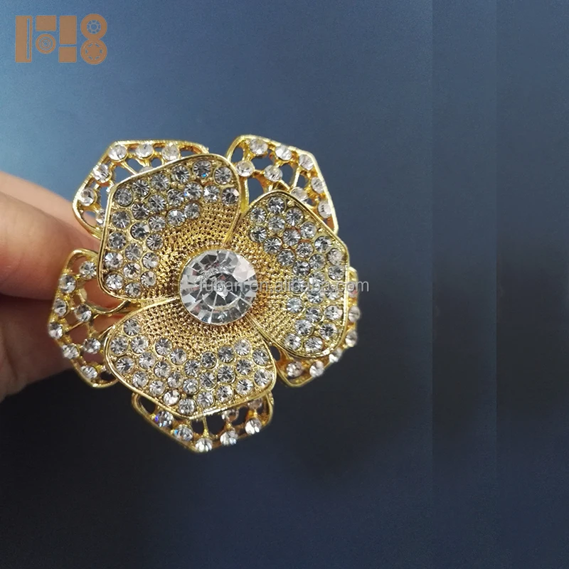 

Wholesale gold plated flower rhinestone napkin rings for wedding decoration