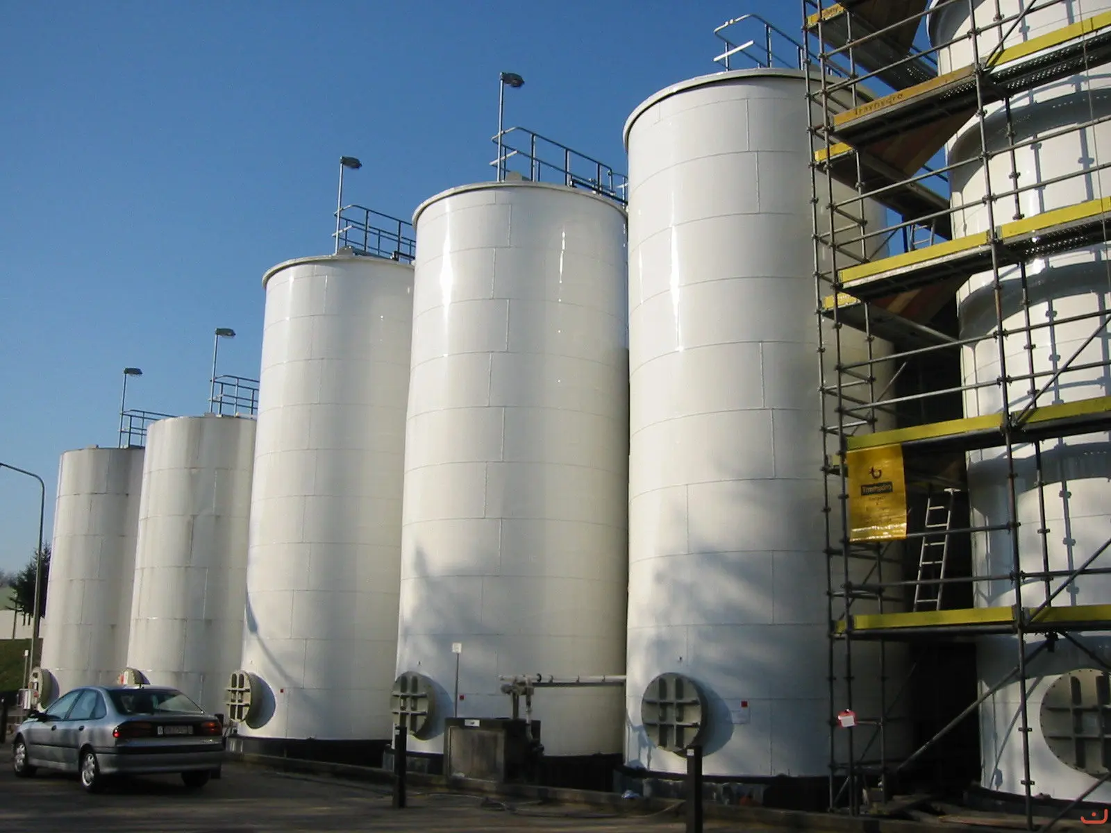 storage_tanks_7 (1).jpg