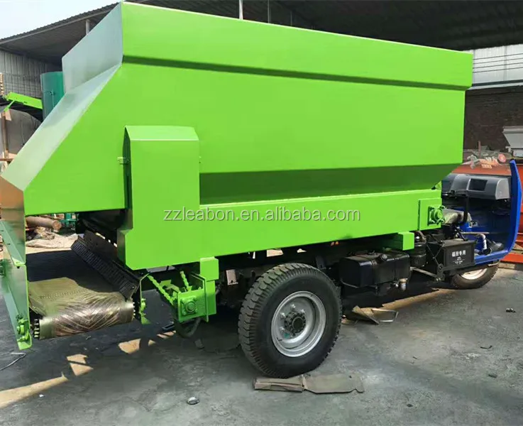 Cattle Horse Sheep Poultry Farm Equipment Diesel Engine Tmr Feed Cart