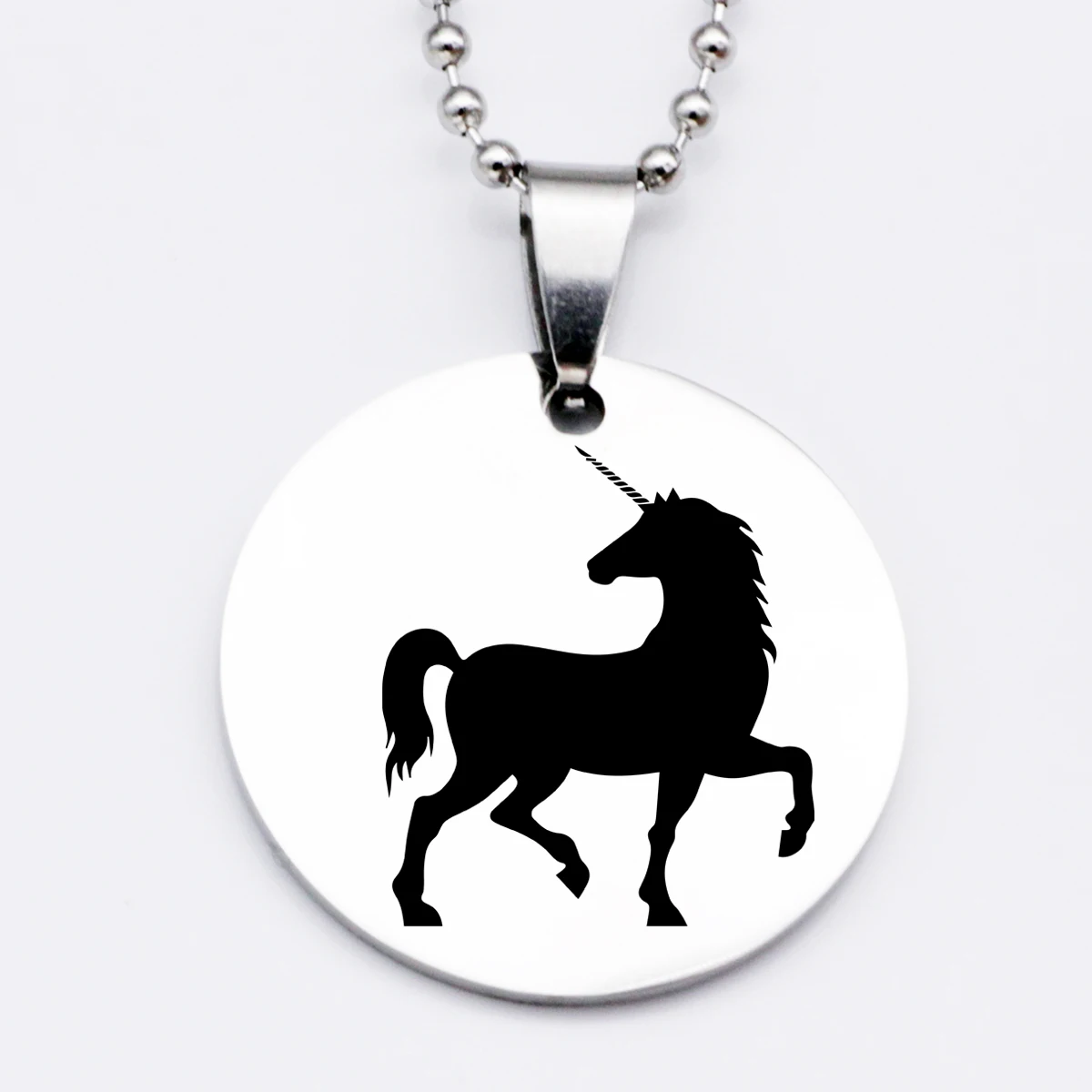 

Trendy High Quality Round Stainless Steel Jewelry Best Gift For Friend Lovely Unicorn Necklace YP6333