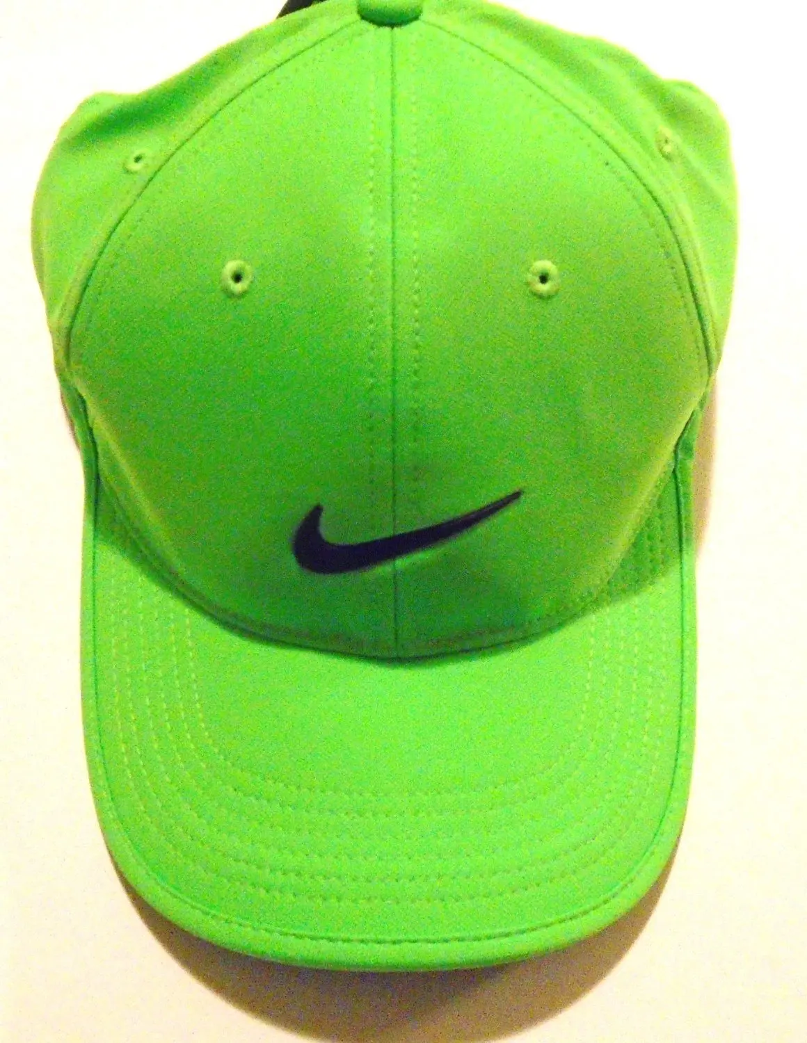 green nike golf hat