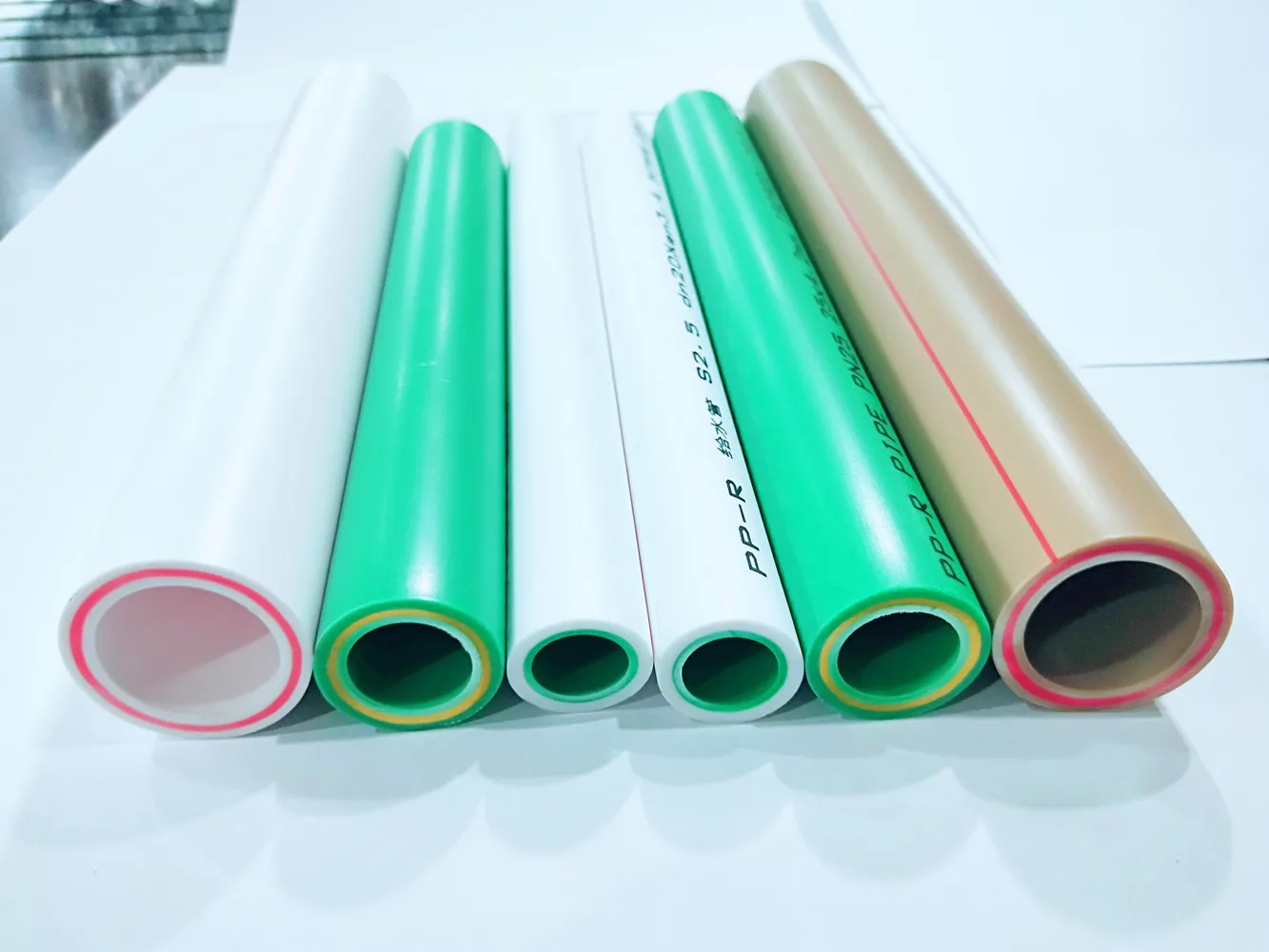 Korea Material R P Pp R Pipe Three Layer Ppr Fiberglass Composite Pipe Buy High Quality