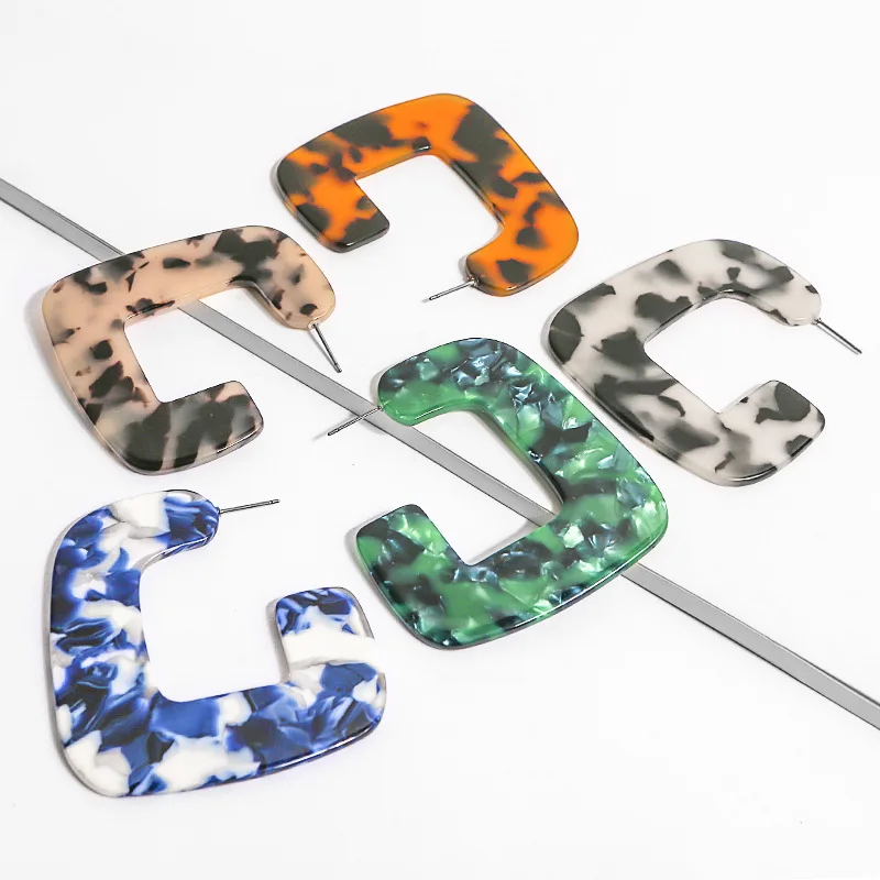 

Unique valentines gift fashion C-shape geometric leopard acrylic resin drop earrings