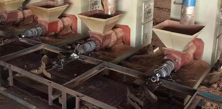 Woodworking Machinery bagasse pellet briquette press machine poland