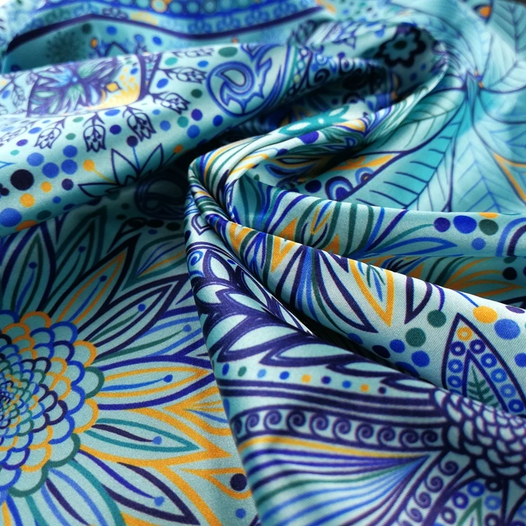 
30 Polyester 70 Cotton Digital Print Silk Scarf Fabric 