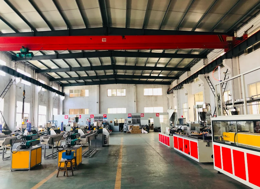 skirting board extrusion machine