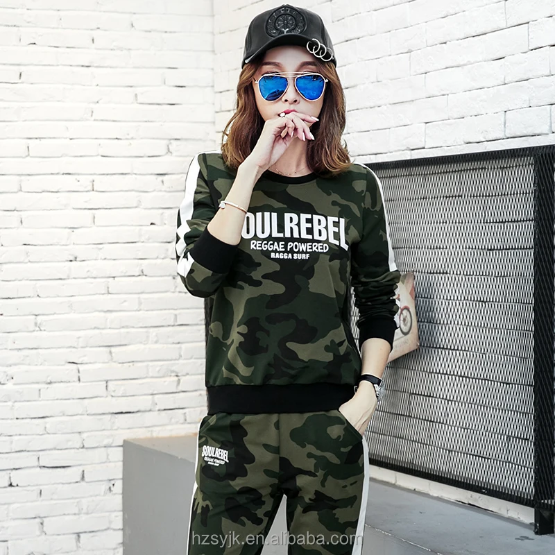 

2 Pcs Military Camo Camouflage Jogger Running Fitness Sweatshirt Cropped Crop Top Sweatpants Tracksuit Set, Custom color