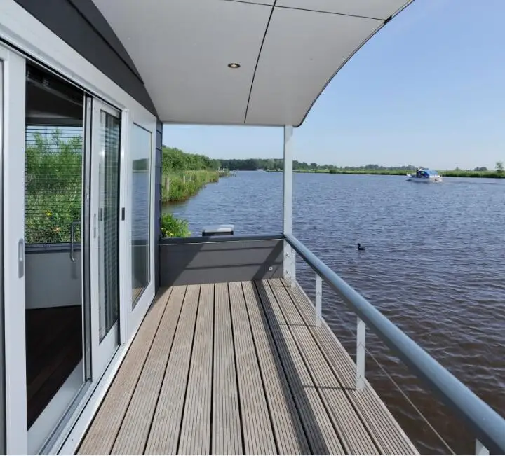 Wooden Aluminum Prefabricated Pontoon Cabin Boathouse In Supply