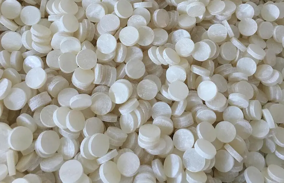 white mop button blank 18.JPG