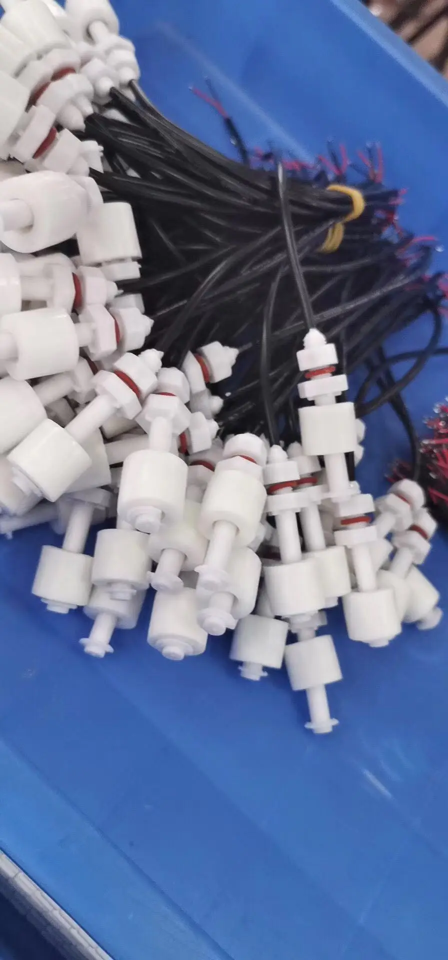 liquid level sensor.jpg