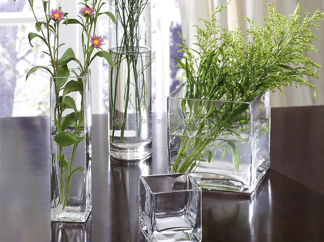 Best Selling High White Engraved Round Flower Decorated Clear Crystal Glass Vase For Wedding