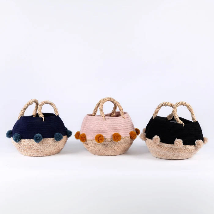 

Eco friendly decorating flower girl cotton rope baby clothes toys storage seagrass straw raffia pom pom straw beach bag, As photo