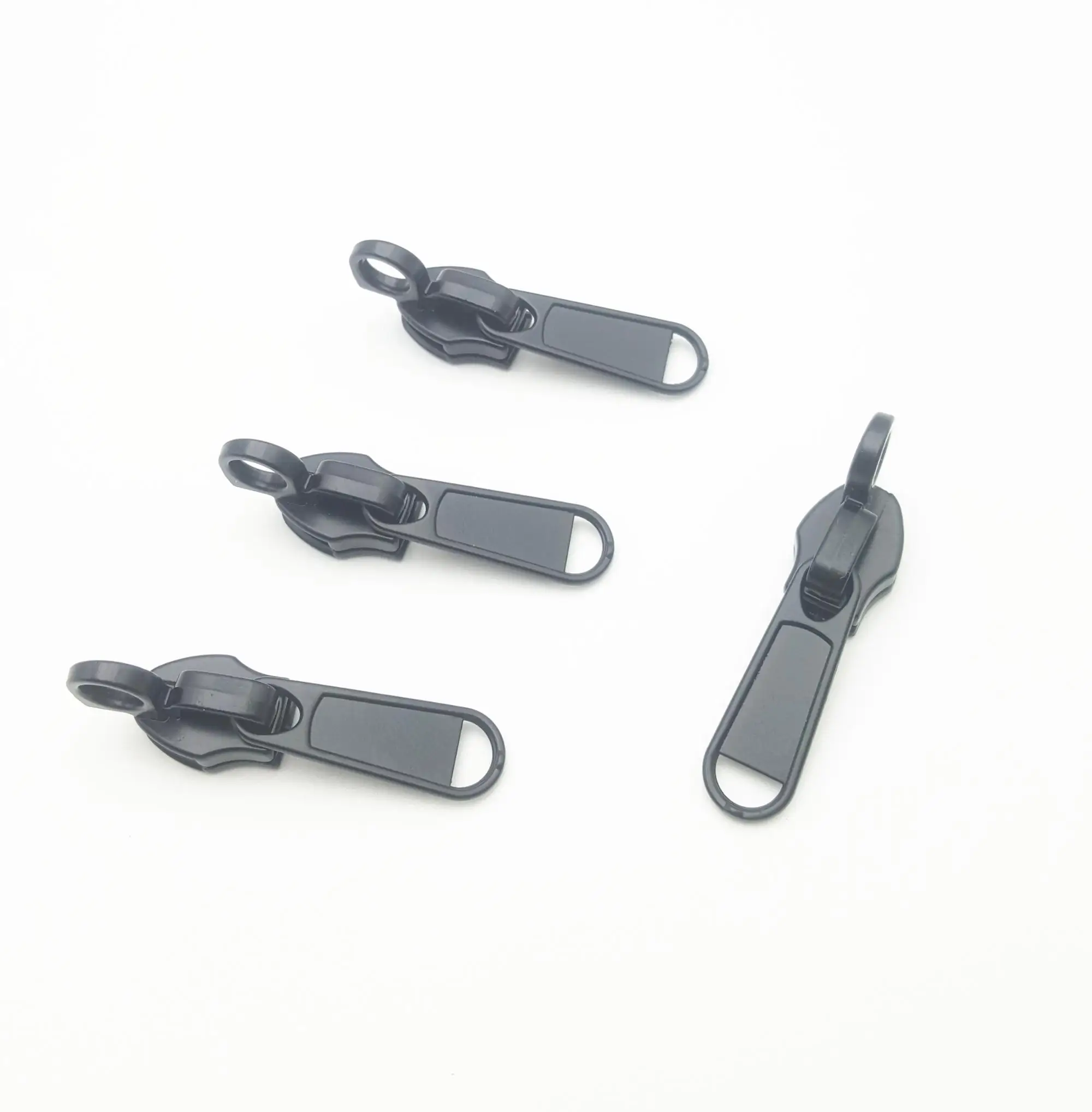Customized Wholesale High Quality Metal Zipper Puller Slider For