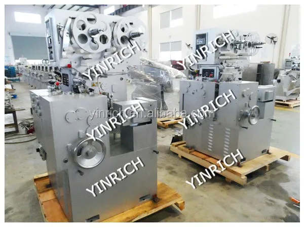 QNB500 Cutting and double twist candy roll wrapping machine.jpg