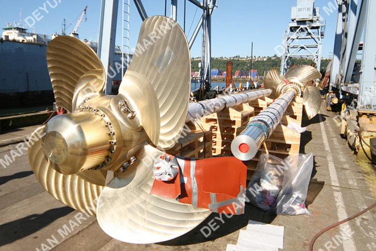 marine controllable pitch propeller