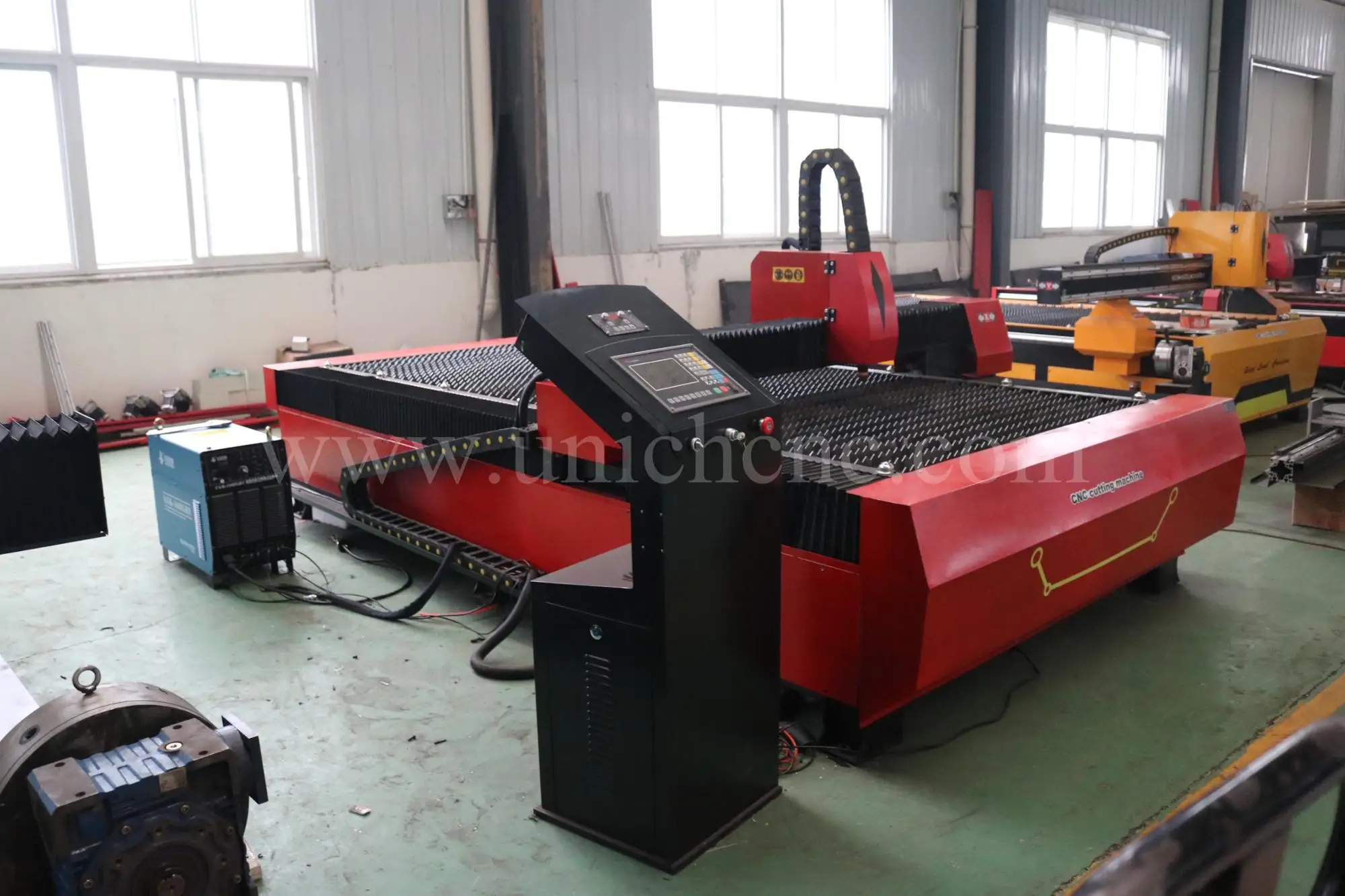 UNICHCNC Plasma Stainless steel/carbon cutting machine